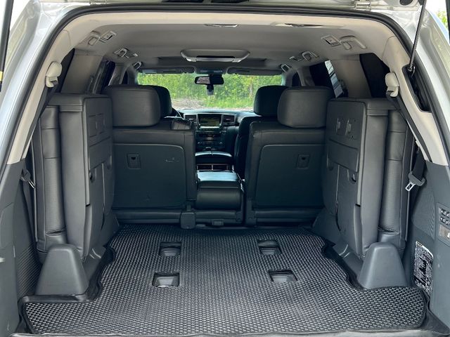 Lexus LX - фото 5