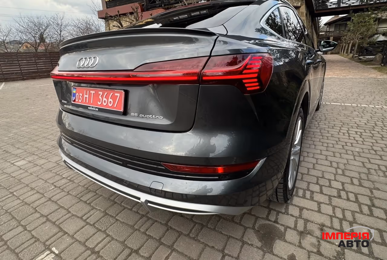 Audi e-tron Sportback - фото 15