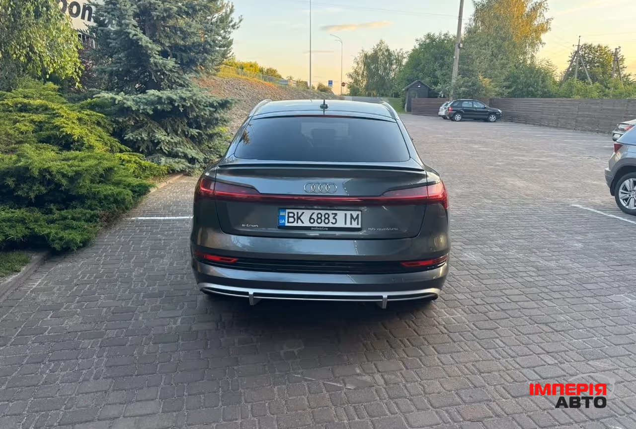 Audi e-tron Sportback - фото 23