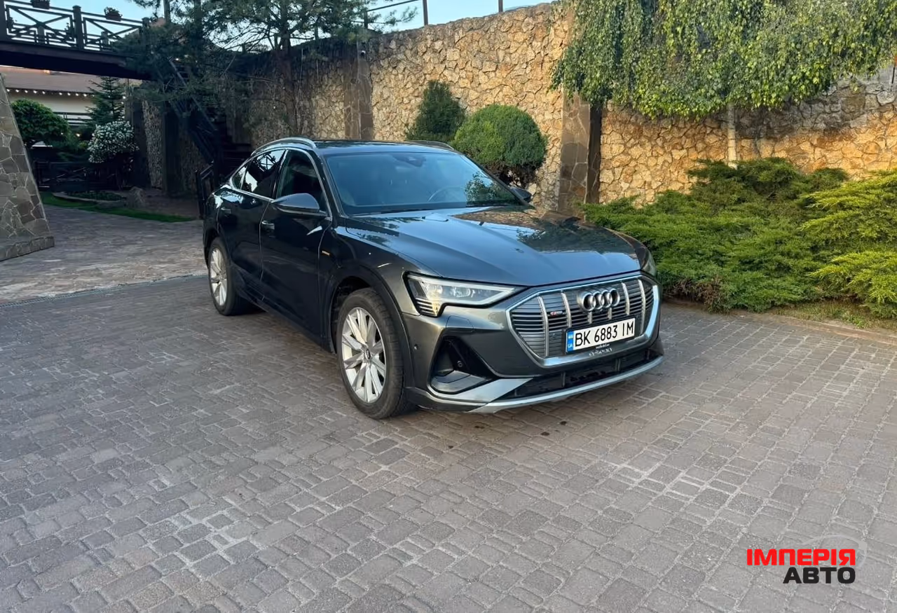 Audi e-tron Sportback - фото 20