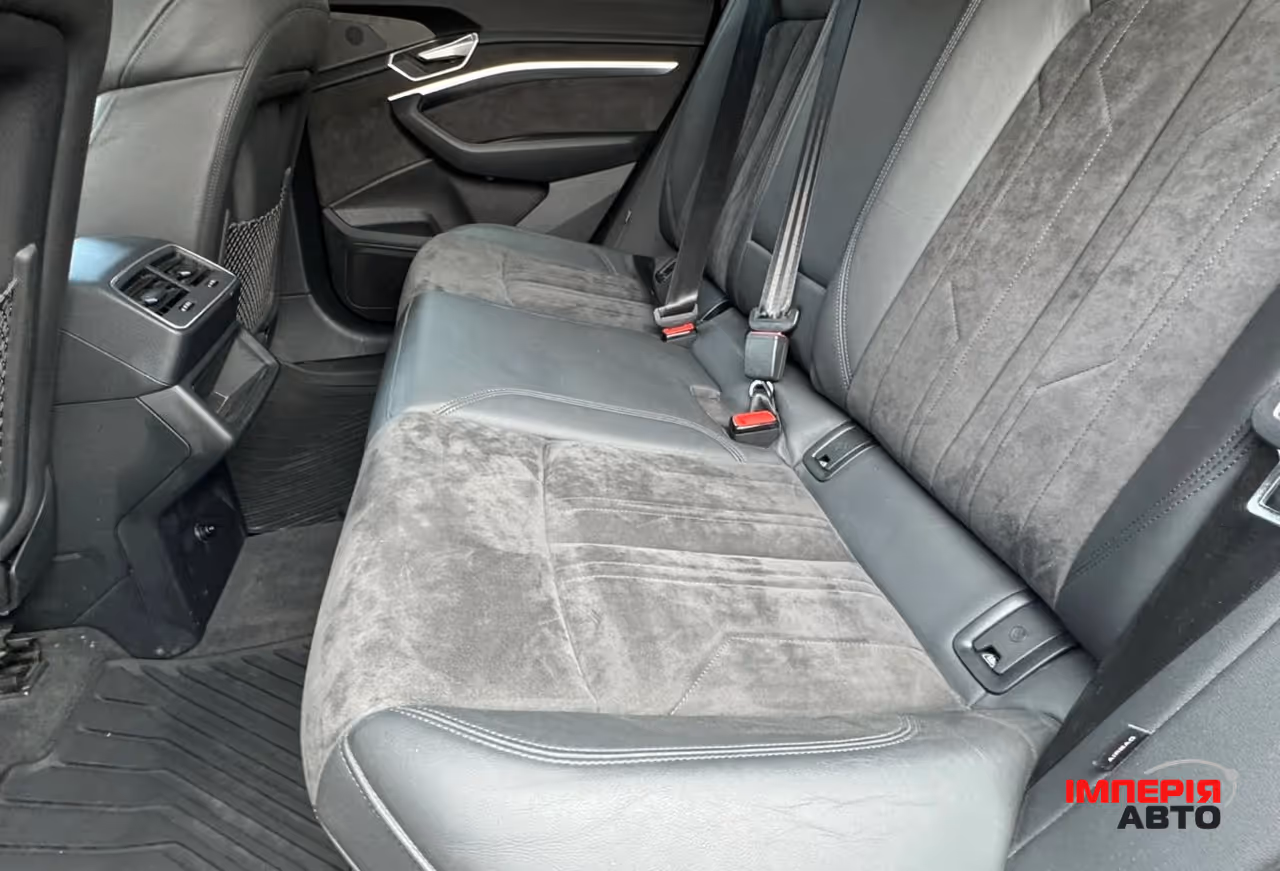 Audi e-tron Sportback - фото 47