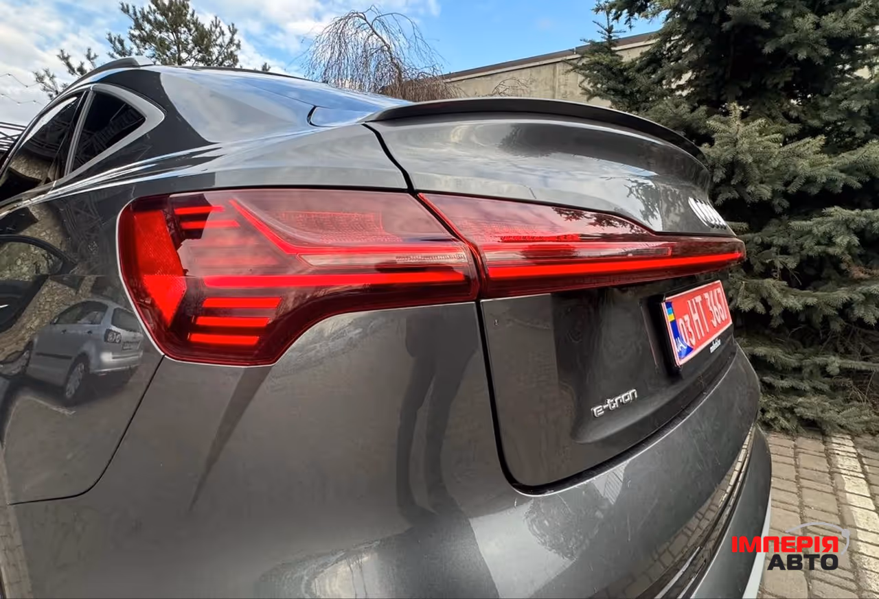 Audi e-tron Sportback - фото 27