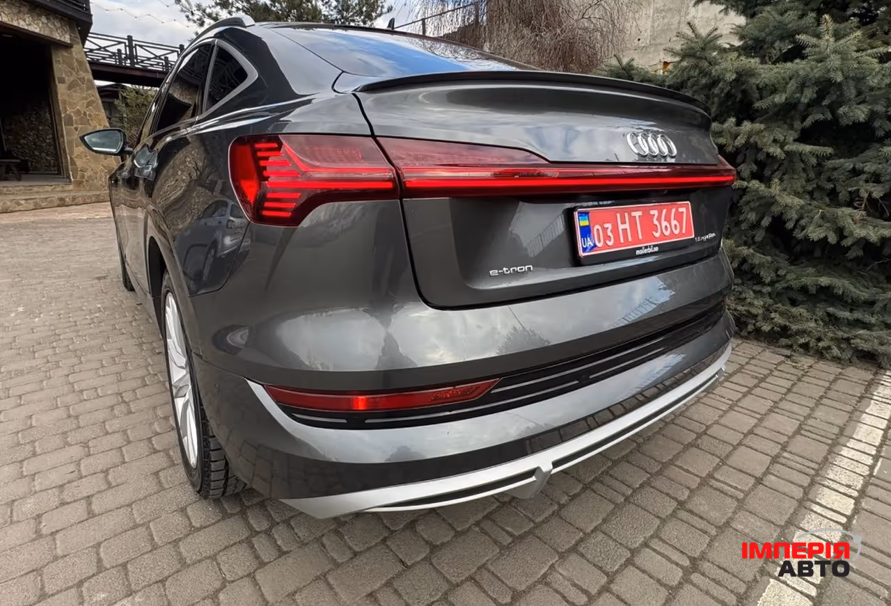 Audi e-tron Sportback - фото 14