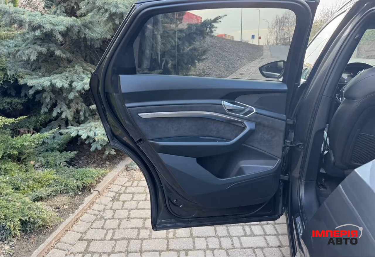 Audi e-tron Sportback - фото 72