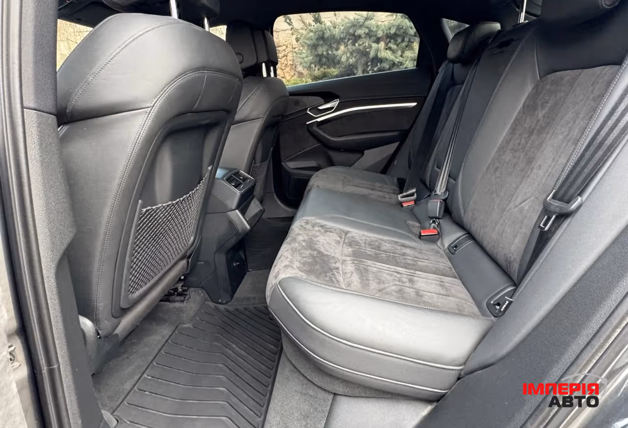 Audi e-tron Sportback - фото 44
