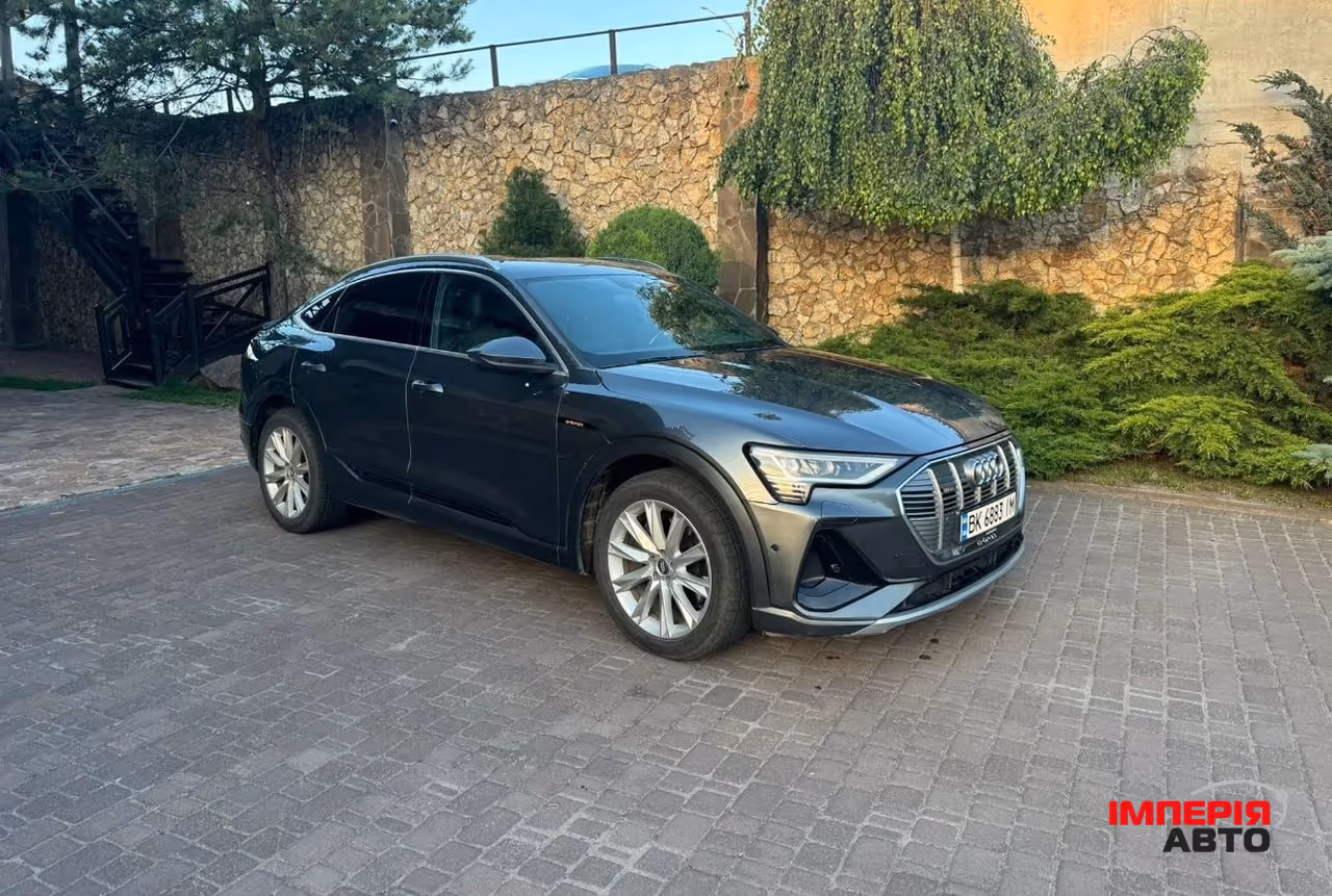Audi e-tron Sportback - фото 3