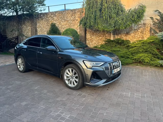 Audi e-tron Sportback - зображення 3