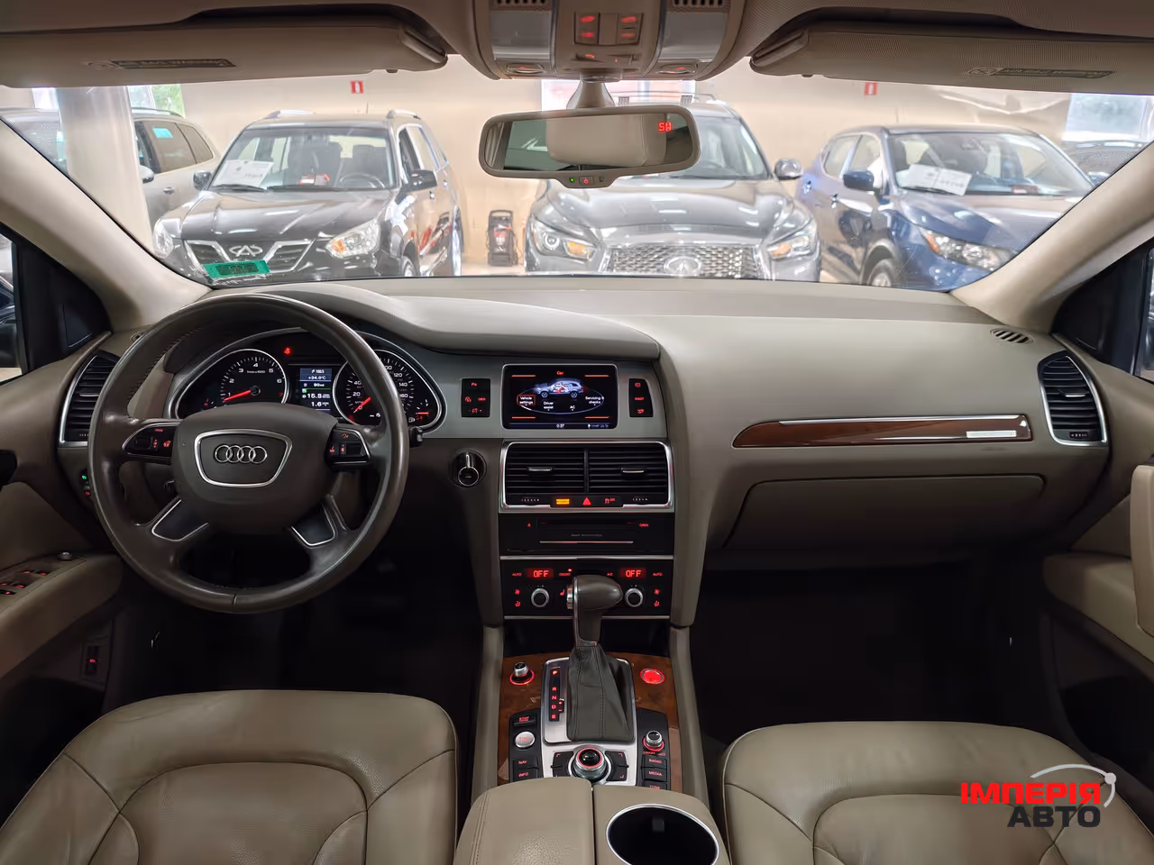 Audi Q7 - фото 20