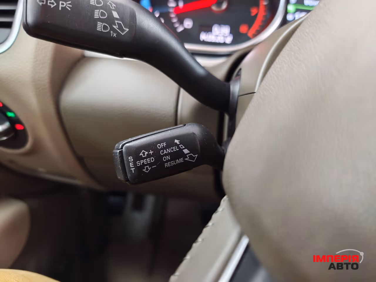 Audi Q7 - фото 26