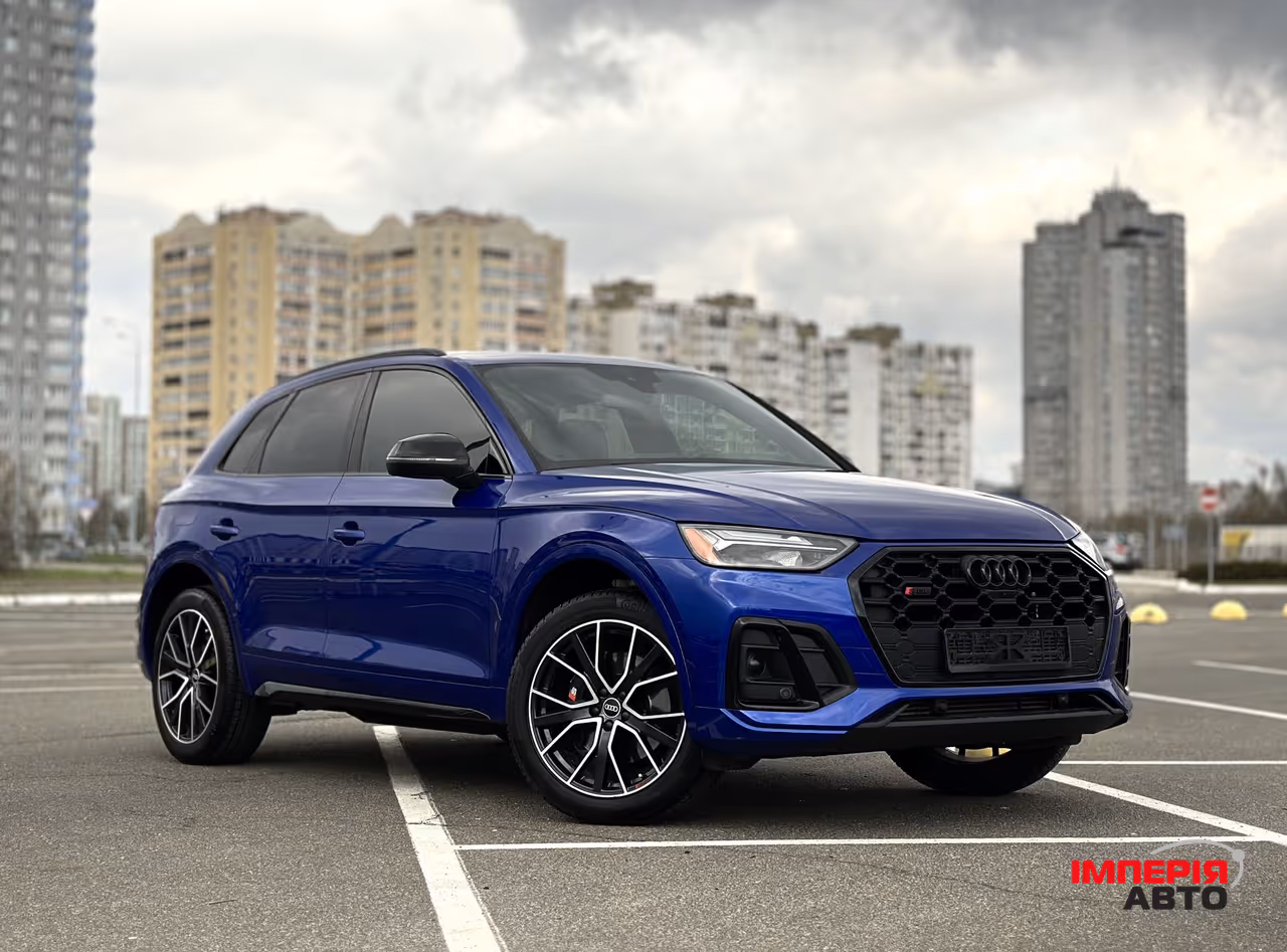 Audi SQ5 - фото 1