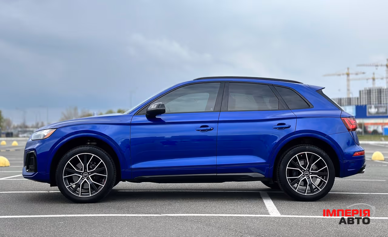 Audi SQ5 - фото 14