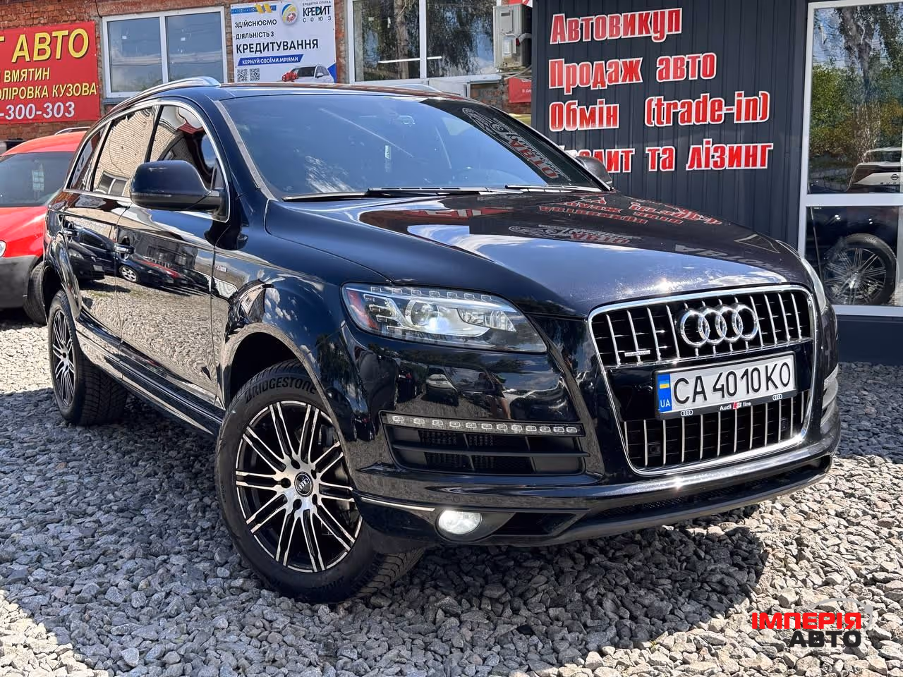 Audi Q7 - фото 1