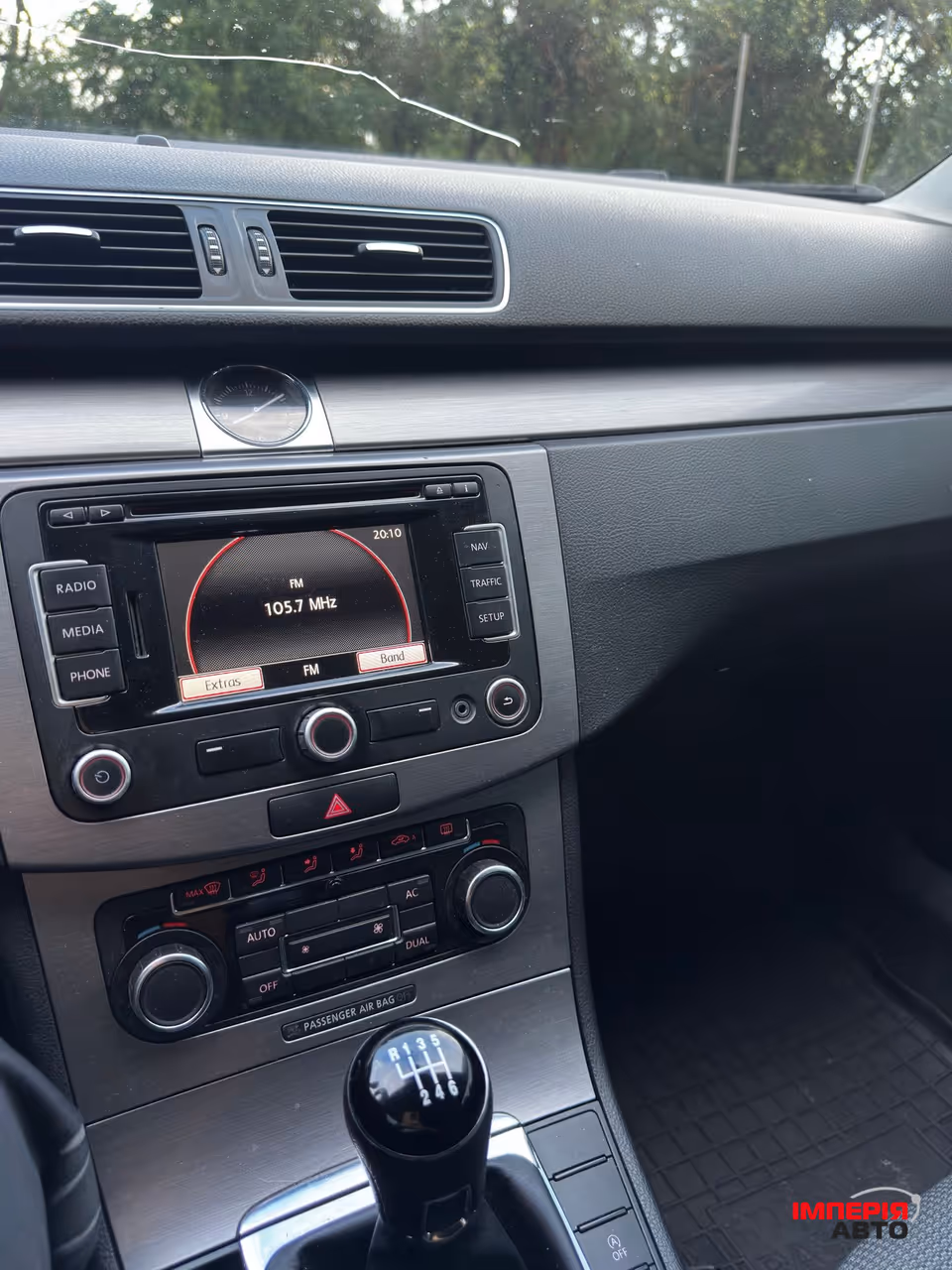 Volkswagen Passat - фото 16