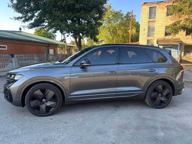 Volkswagen Touareg - зображення 2