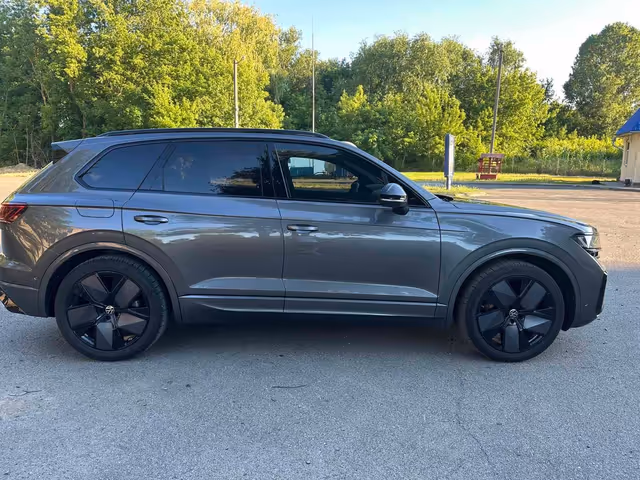 Volkswagen Touareg - зображення 3