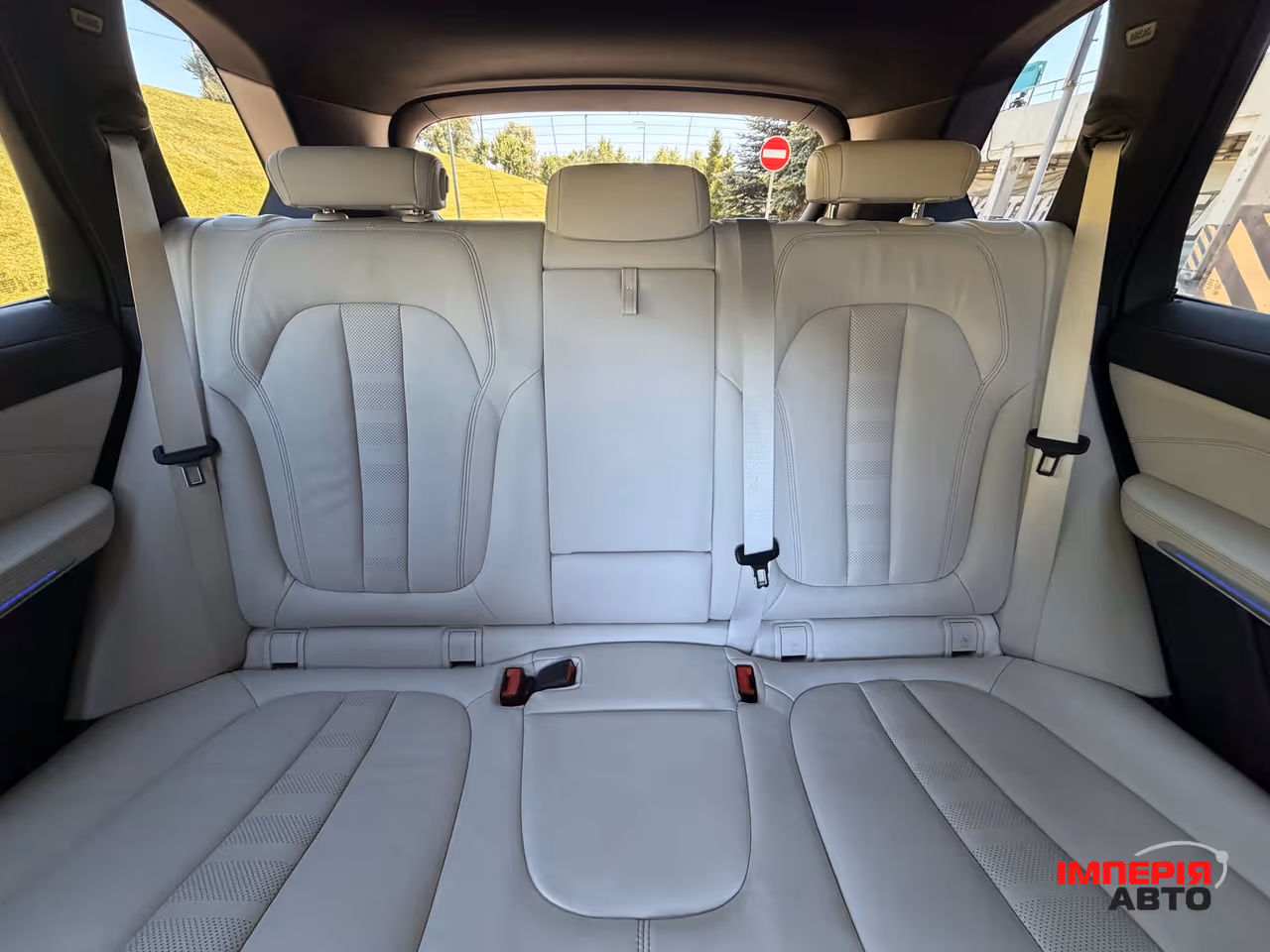 BMW X5 - фото 12