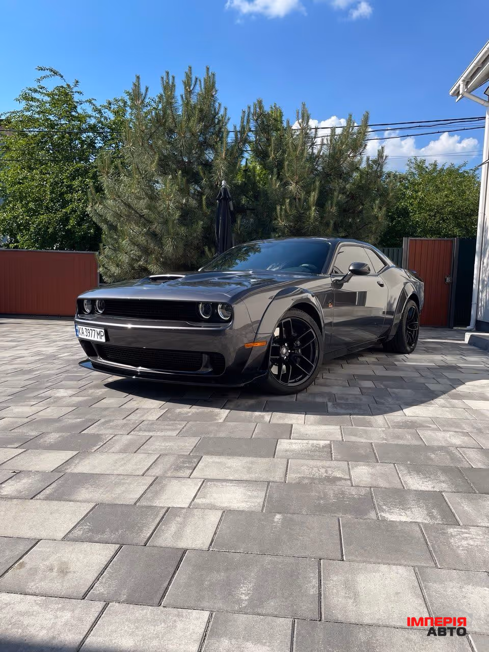 Dodge Challenger - фото 1