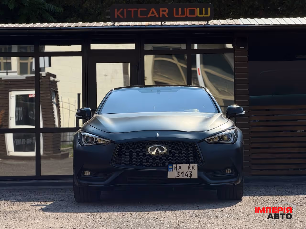 Infiniti Q60 - фото 1