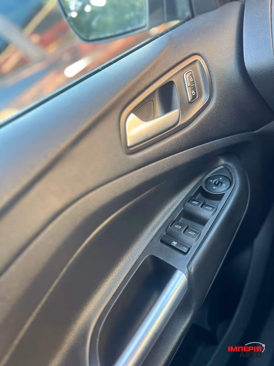 Ford Escape - фото 9