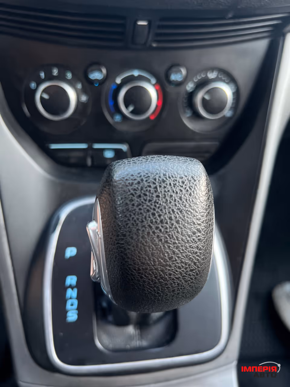 Ford Escape - фото 6