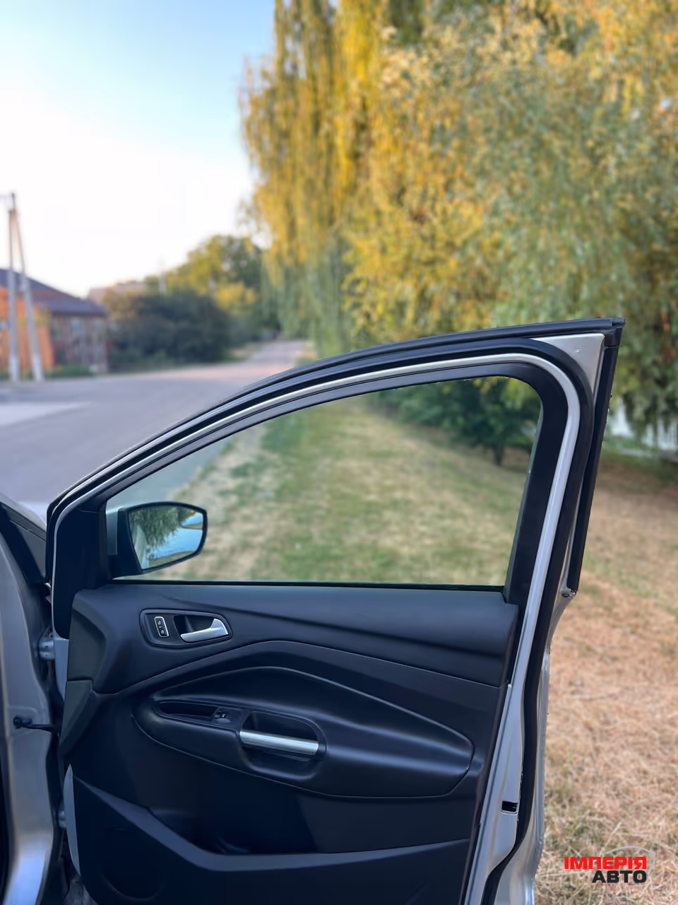 Ford Escape - фото 8