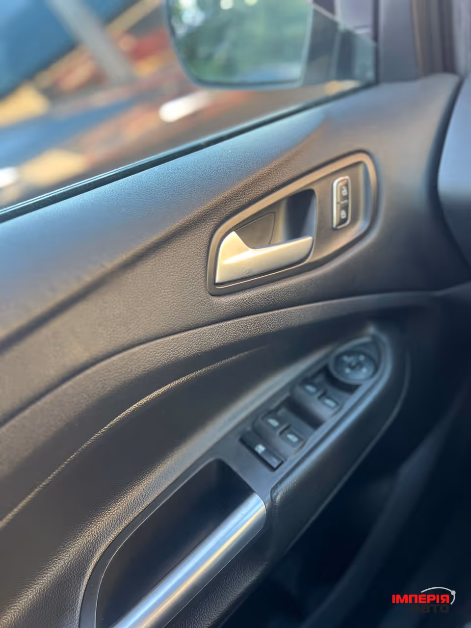 Ford Escape - фото 12