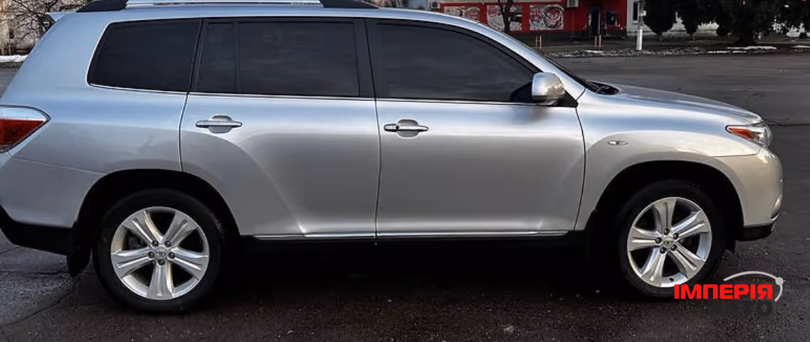 Toyota Highlander - фото 6