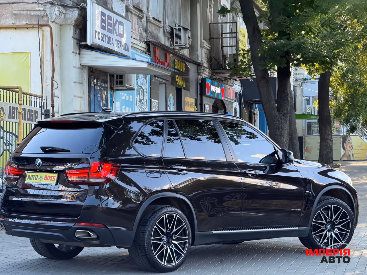 BMW X5 - фото 6