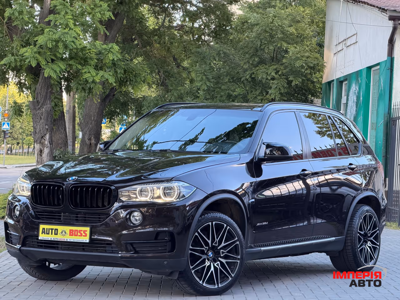 BMW X5 - фото 1