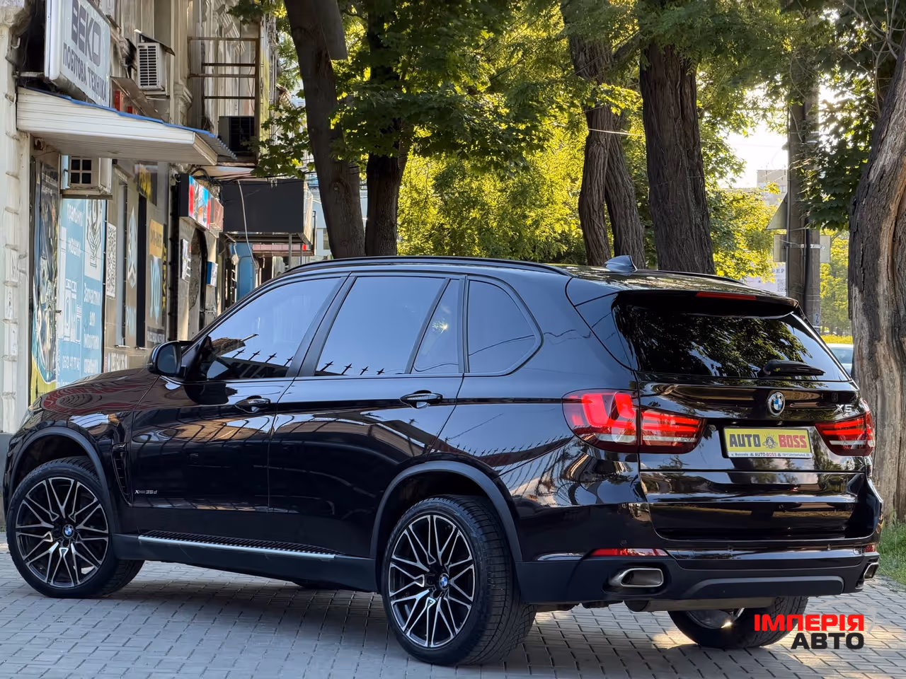 BMW X5 - фото 7