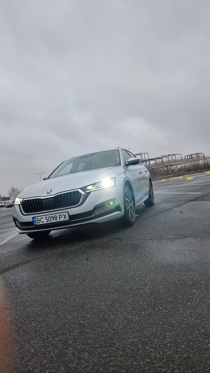 Skoda Octavia - фото 2