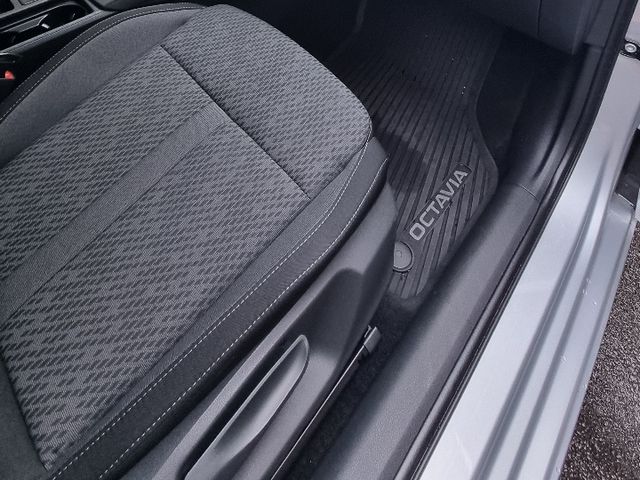 Skoda Octavia - фото 3