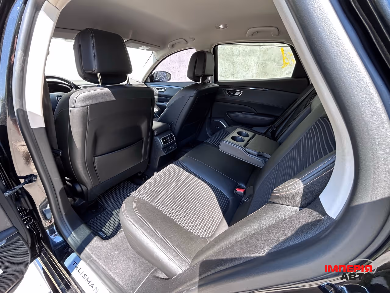 Renault Talisman - фото 12