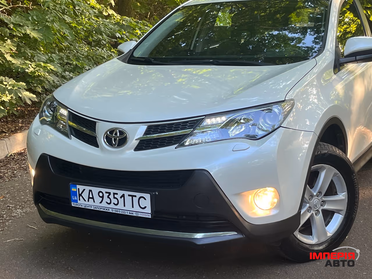 Toyota RAV4 - фото 5