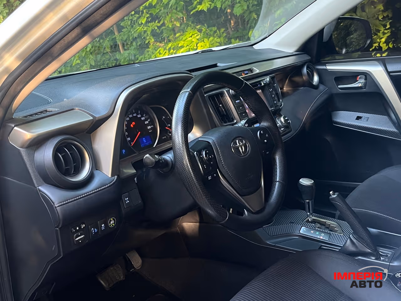 Toyota RAV4 - фото 18