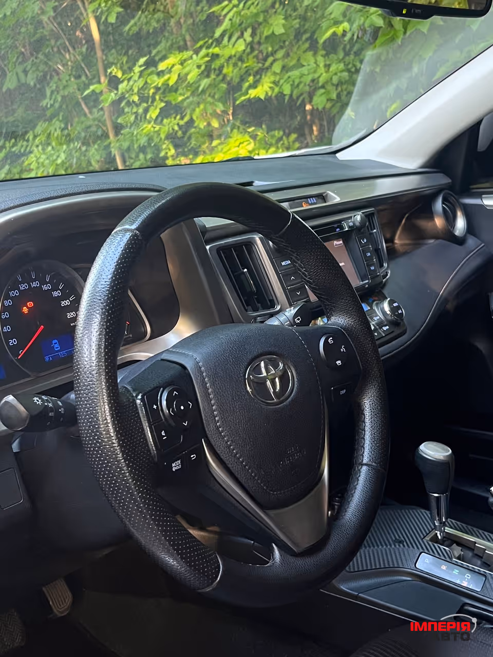 Toyota RAV4 - фото 19