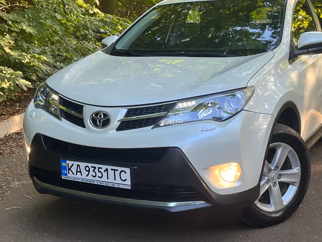Toyota RAV4 - зображення 5