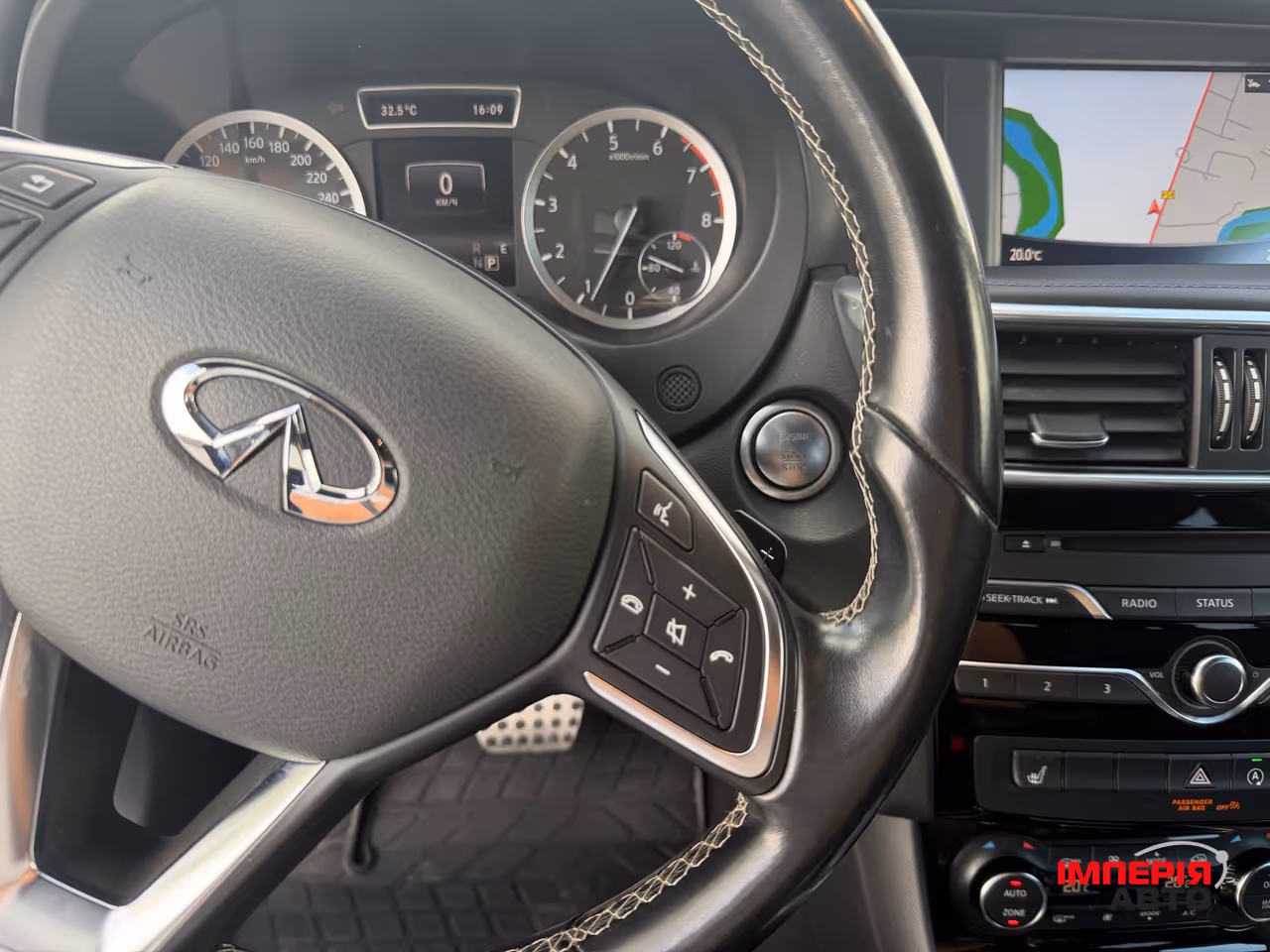 Infiniti Q30 - фото 36
