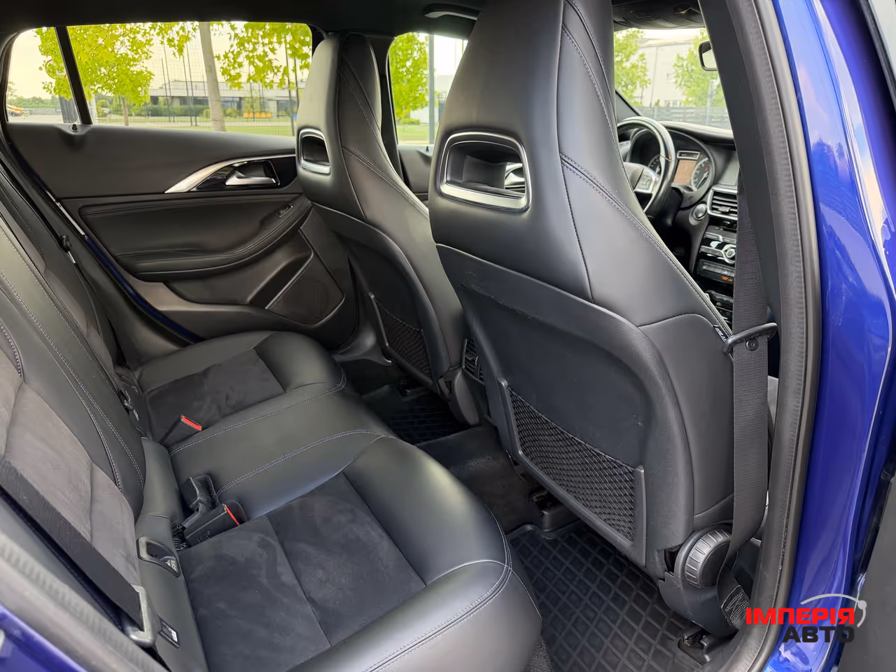Infiniti Q30 - фото 31