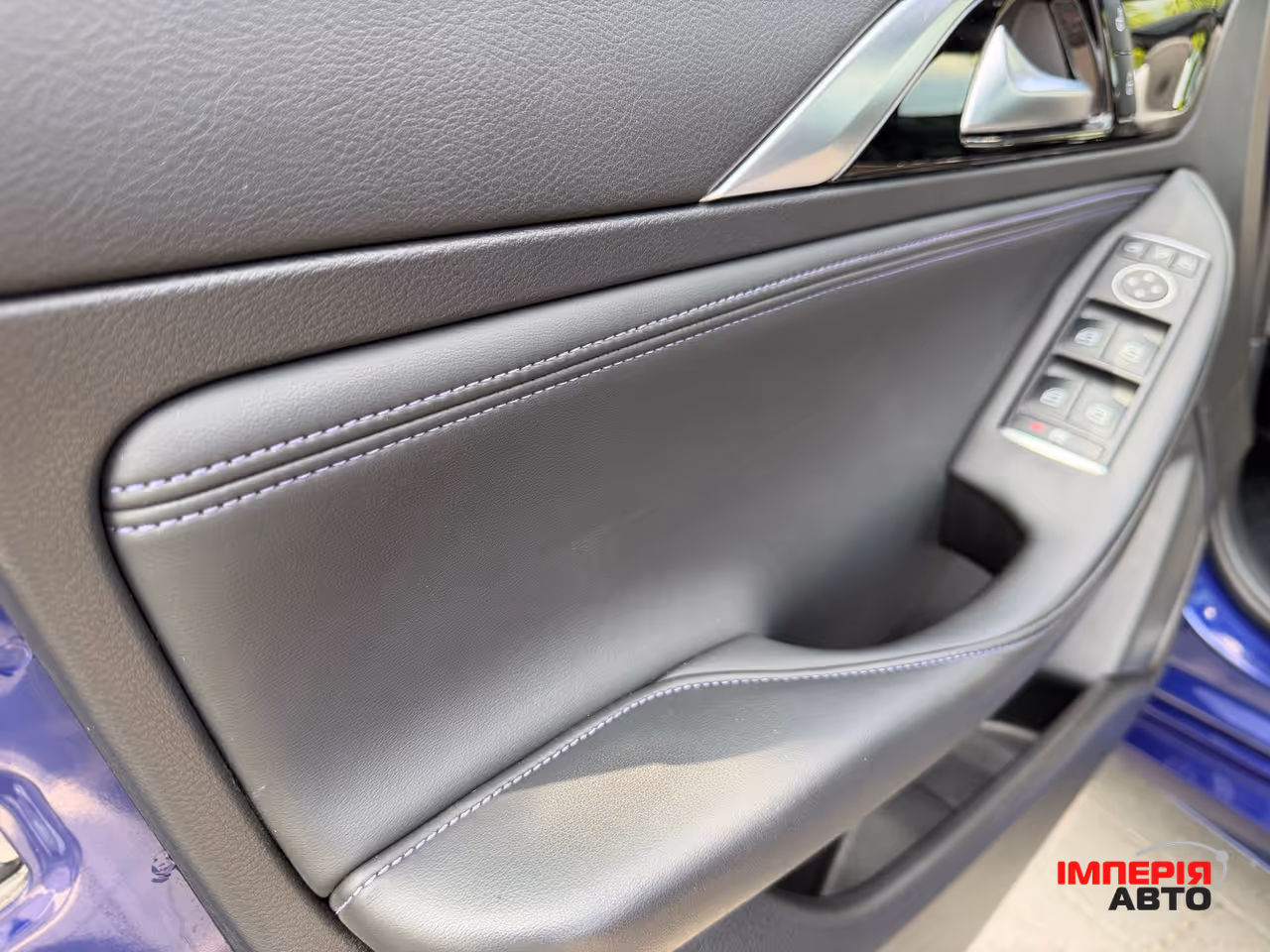 Infiniti Q30 - фото 51
