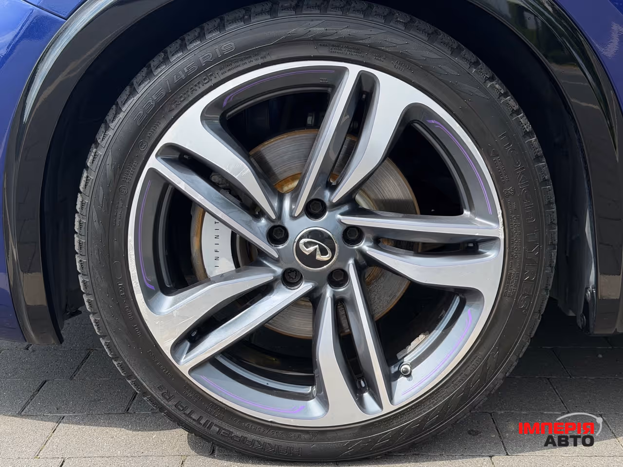 Infiniti Q30 - фото 14