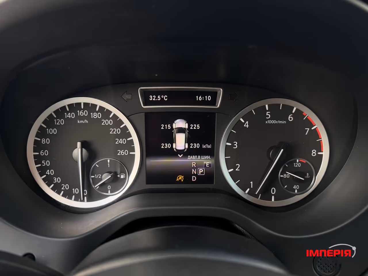 Infiniti Q30 - фото 39