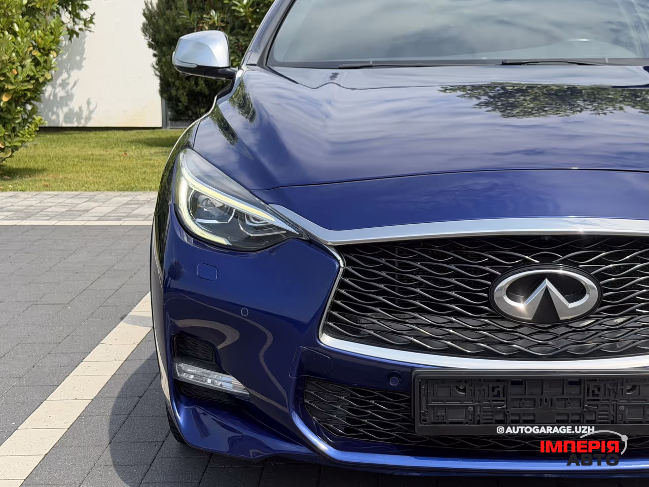 Infiniti Q30 - фото 12