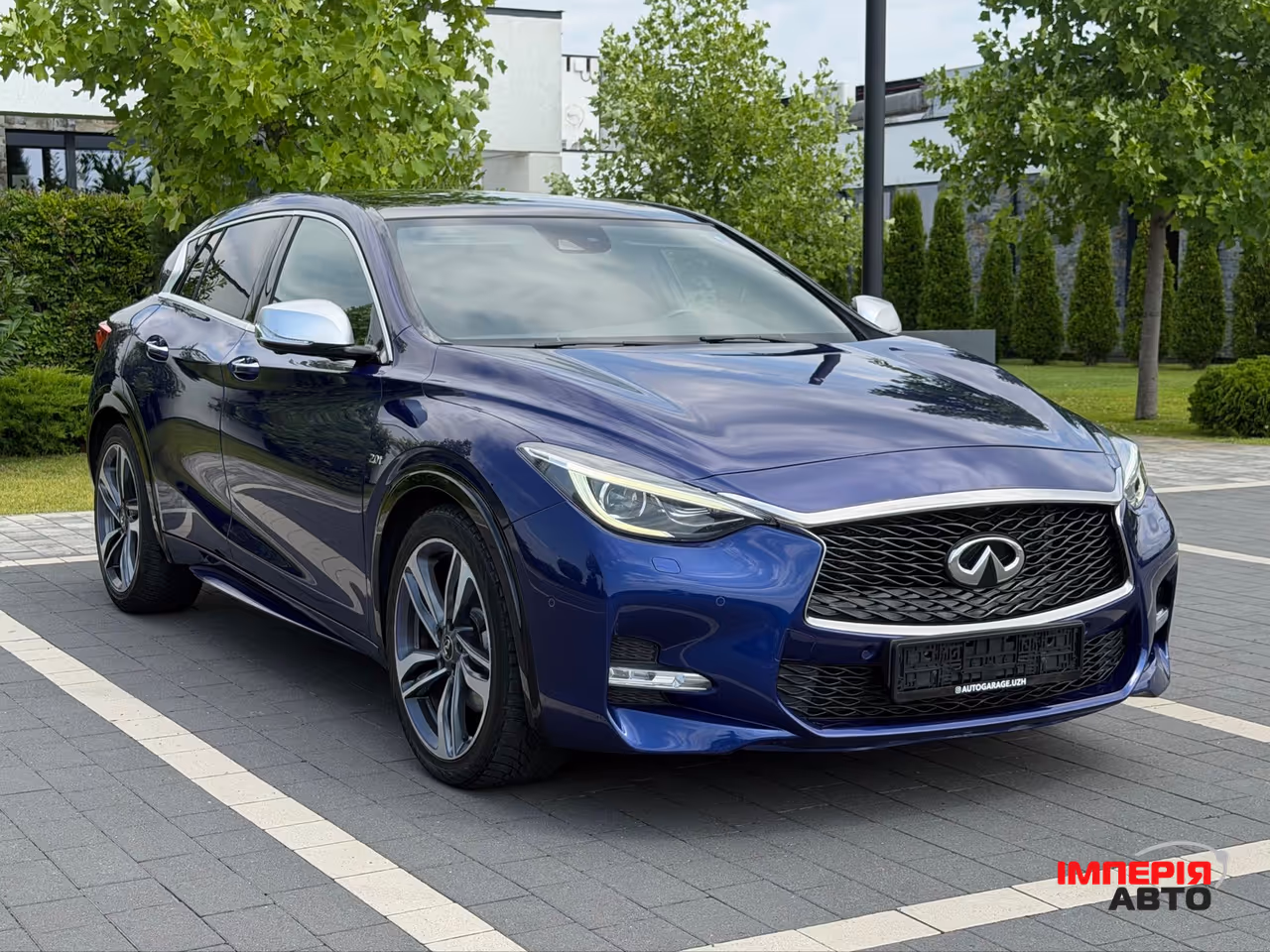 Infiniti Q30 - фото 7