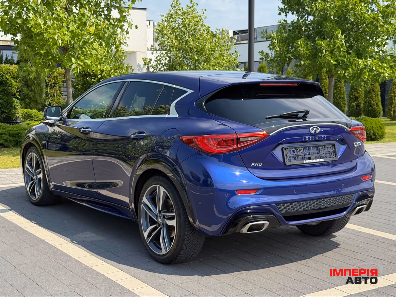 Infiniti Q30 - фото 18