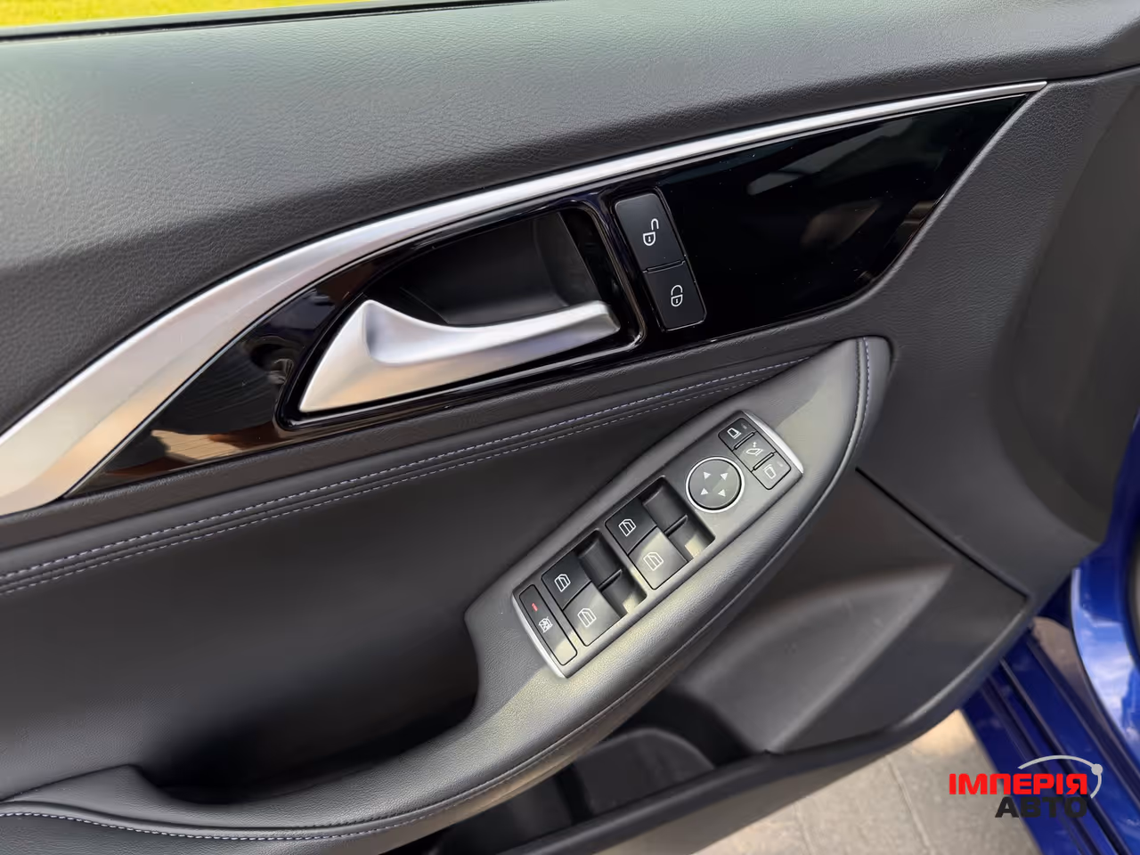 Infiniti Q30 - фото 47