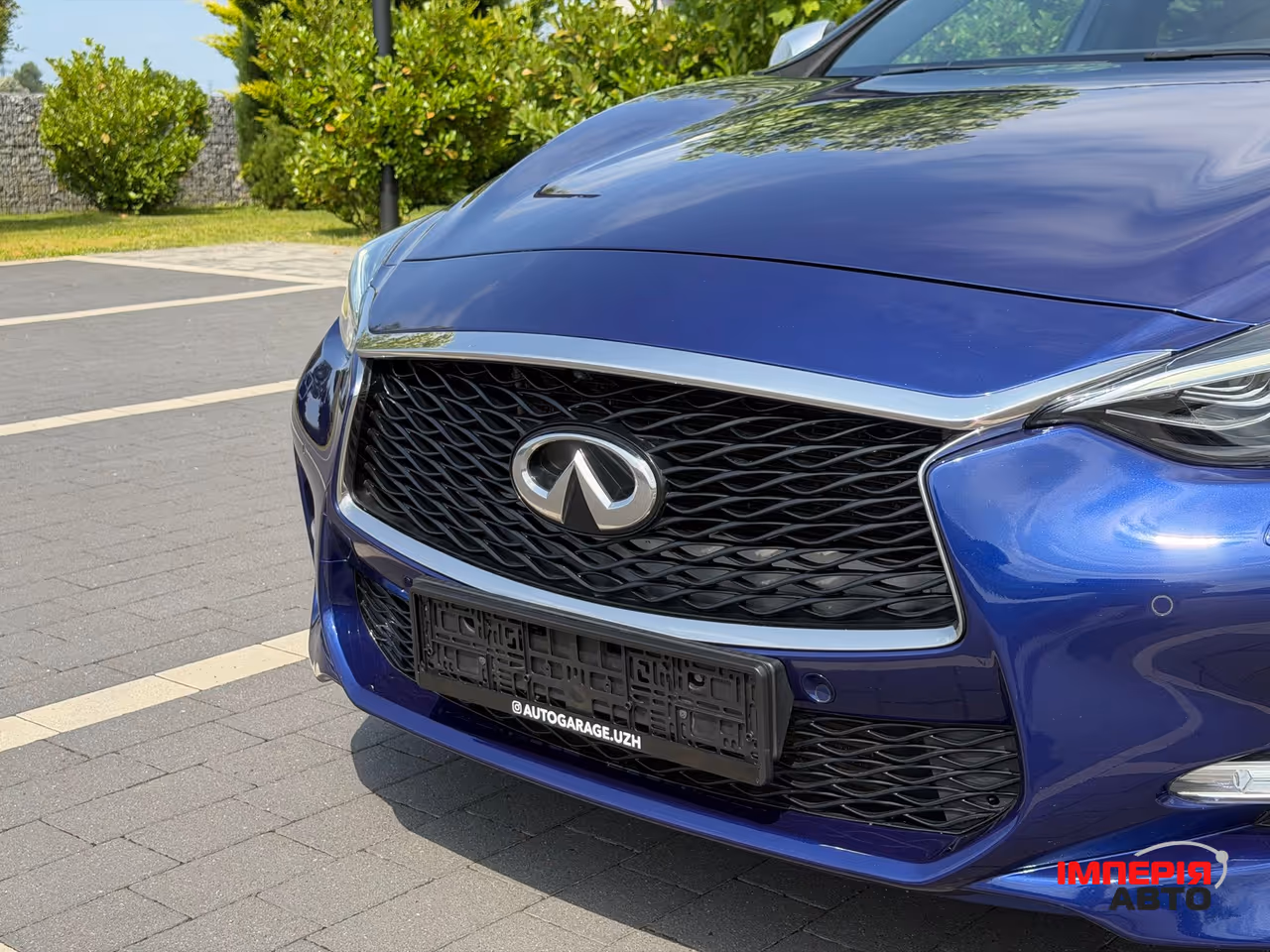 Infiniti Q30 - фото 13
