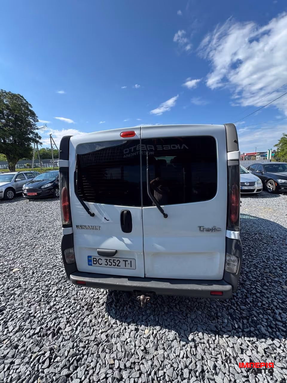 Renault Trafic - фото 11