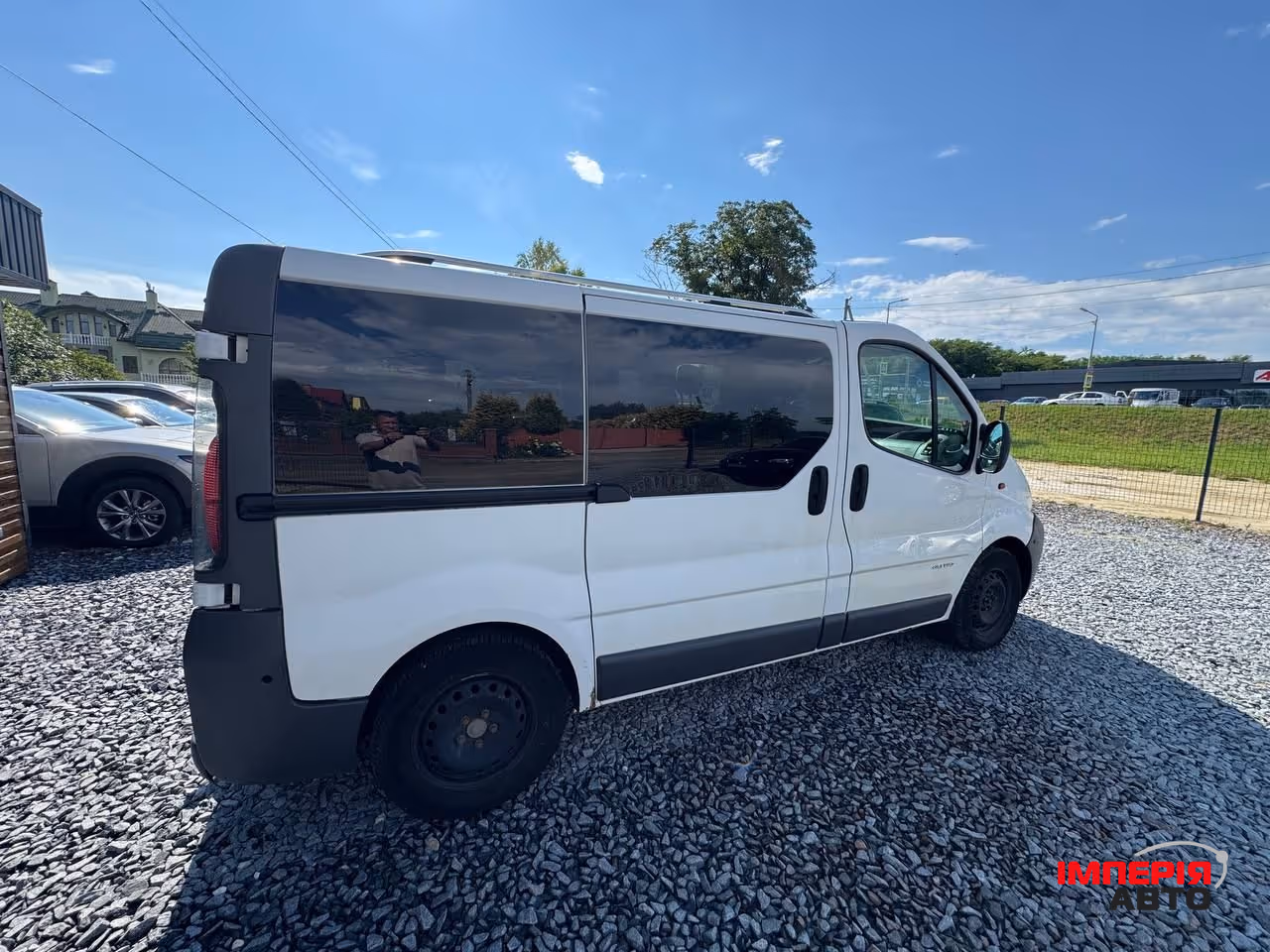 Renault Trafic - фото 8