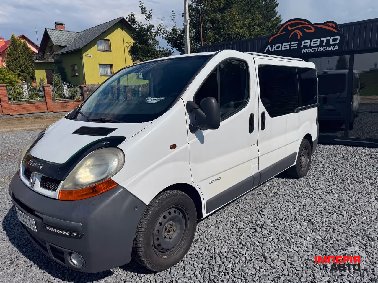 Renault Trafic - фото 16